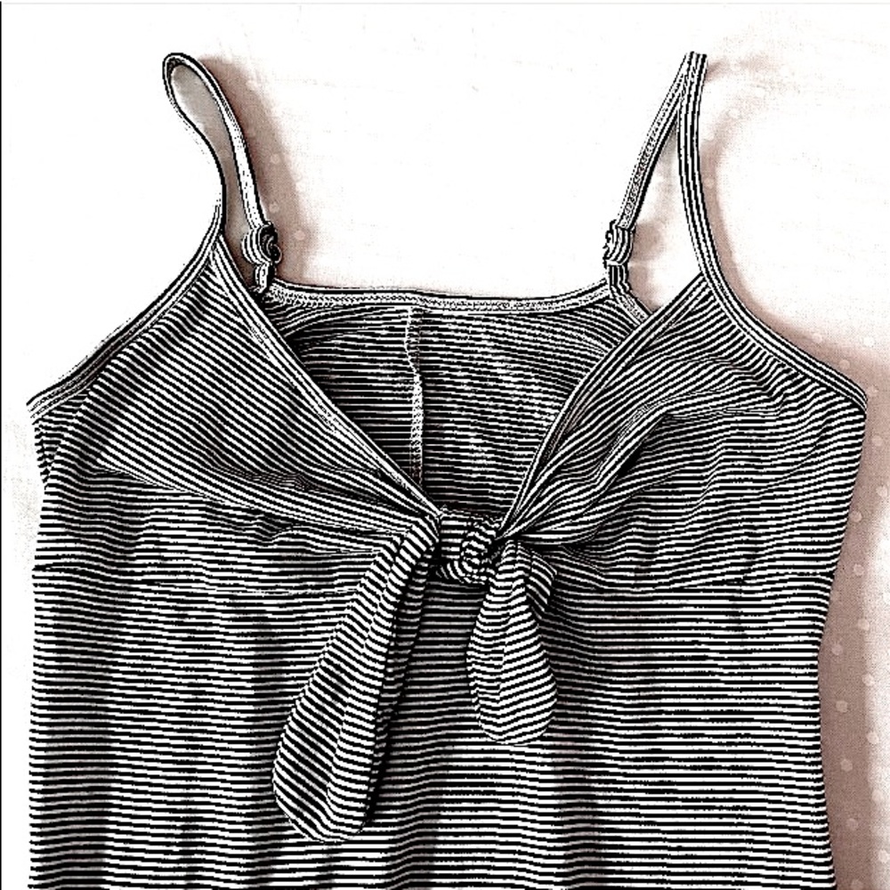 🆕🔥ABERCROMBIE&FITCH SUPER CUTE MINI ADJUSTABLE THIN STRAP BLACK/WHITE STRIPED - Picture 3 of 3